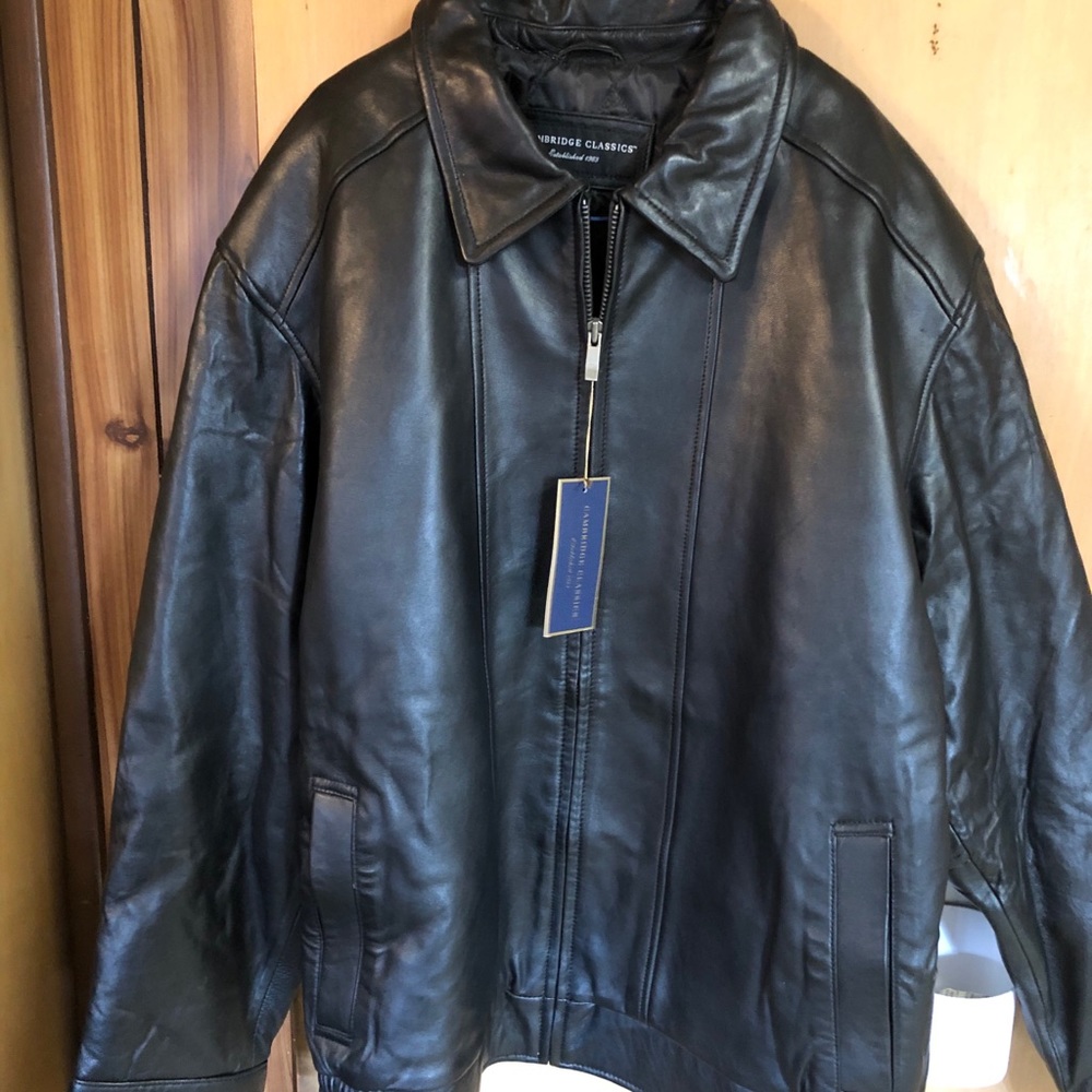 BRAND NEW MEN’S BLACK LEATHER JACKET